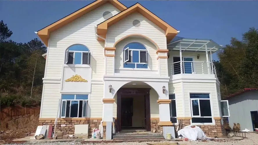 輕鋼別墅施工現(xiàn)場