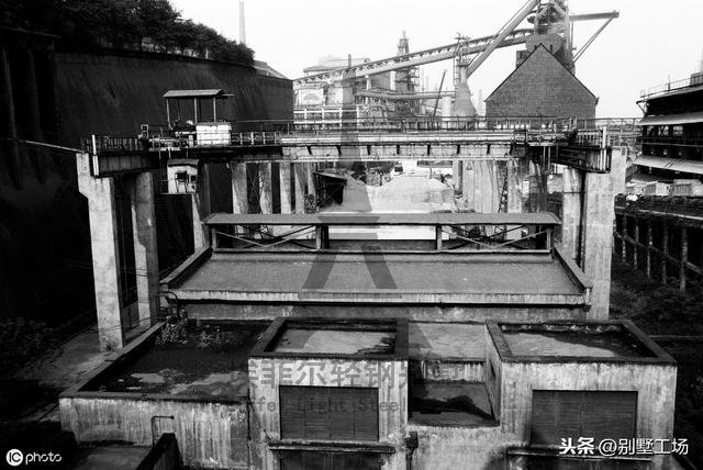 自建重鋼結(jié)構(gòu)別墅造價及房屋建造流程，與輕鋼別墅原來差別超大